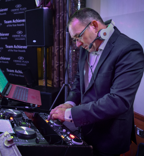 DJ Enda Colfer - Corporate Events | Weddings | Birthday Parties